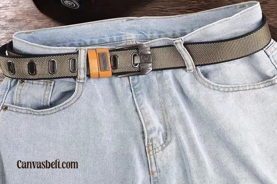 Fashion Matching Jeans with canvas belt