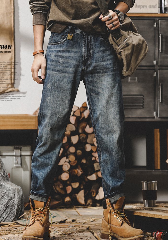 mens-vintage-distressed-straight-leg-jeans-casual-loose-fit-retro-denim-pants-for-daily-wear-outdoor (3) Men's Retro Washed Distressed Jeans, Loose Straight Fit Casual Denim Pants, Durable Cotton Workwear Jeans for Men